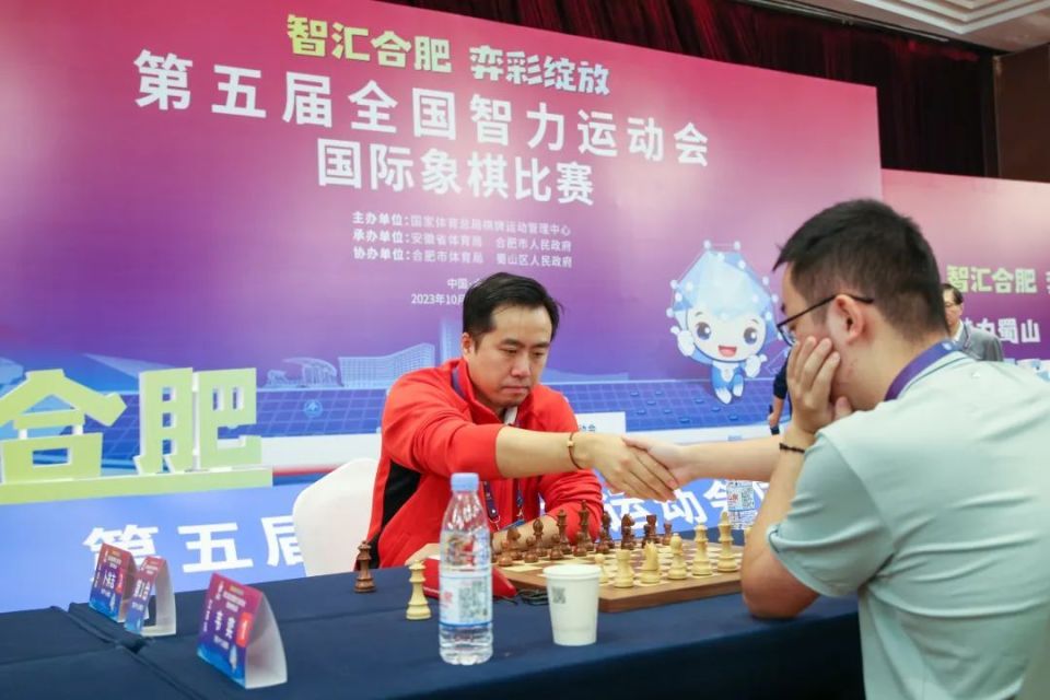 激烈比拼！欧预赛强队再次交锋的简单介绍